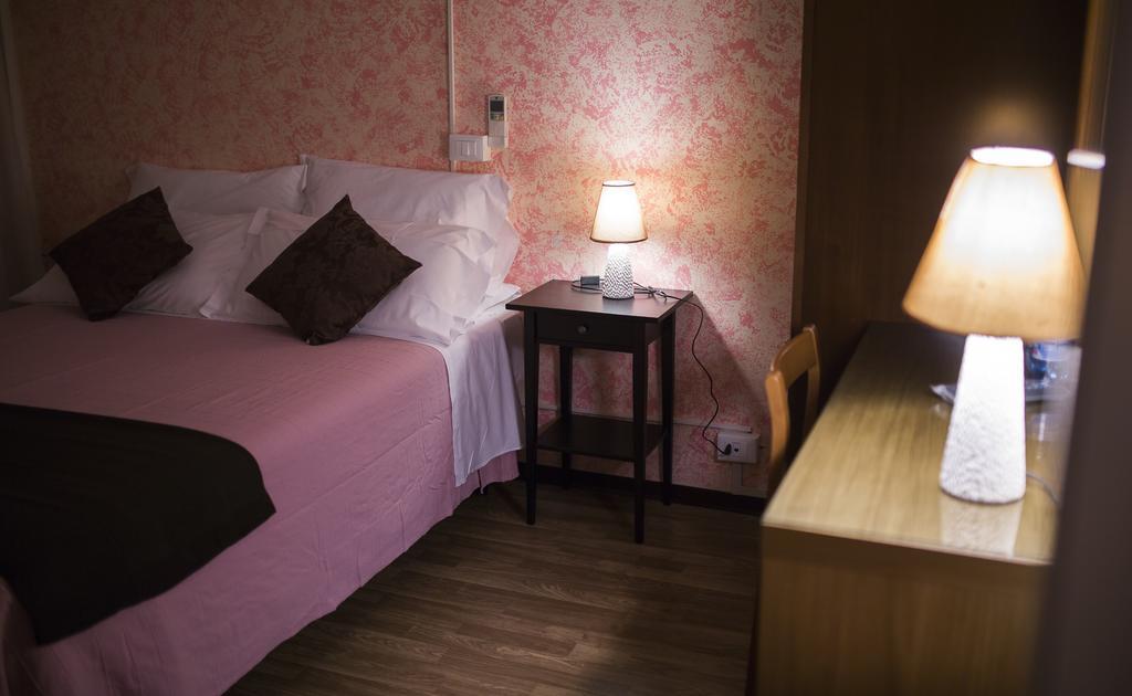 Quari Hotel Restaurant & Pizza Cologna Veneta 部屋 写真