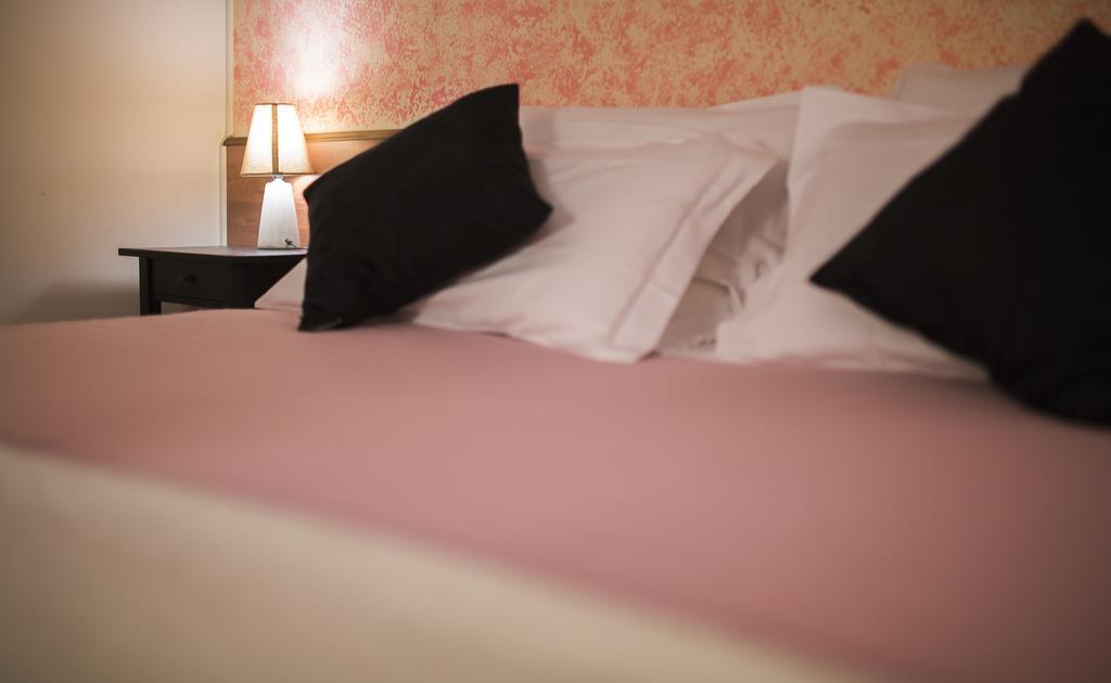Quari Hotel Restaurant & Pizza Cologna Veneta 部屋 写真