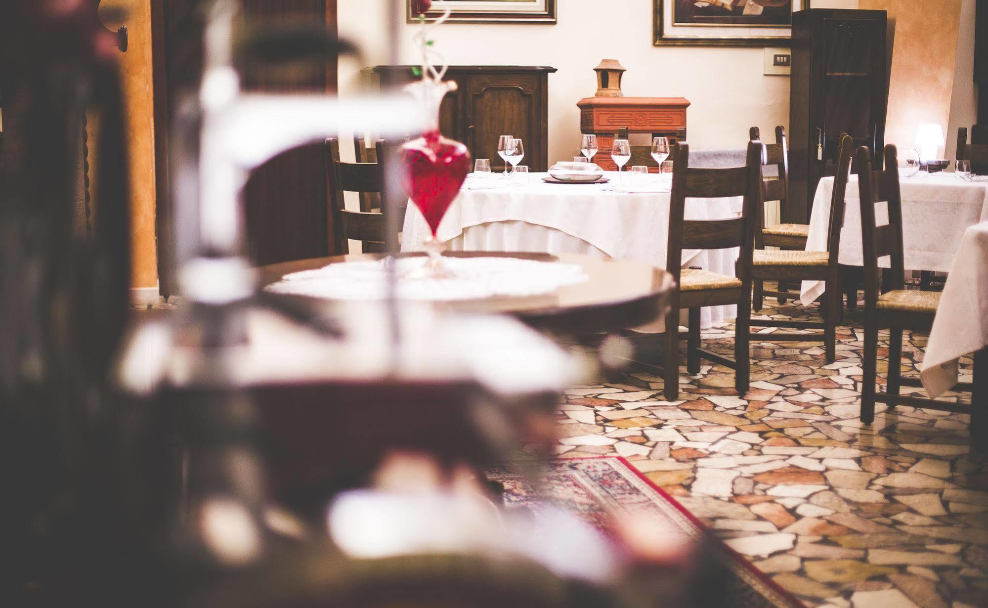 Quari Hotel Restaurant & Pizza Cologna Veneta エクステリア 写真